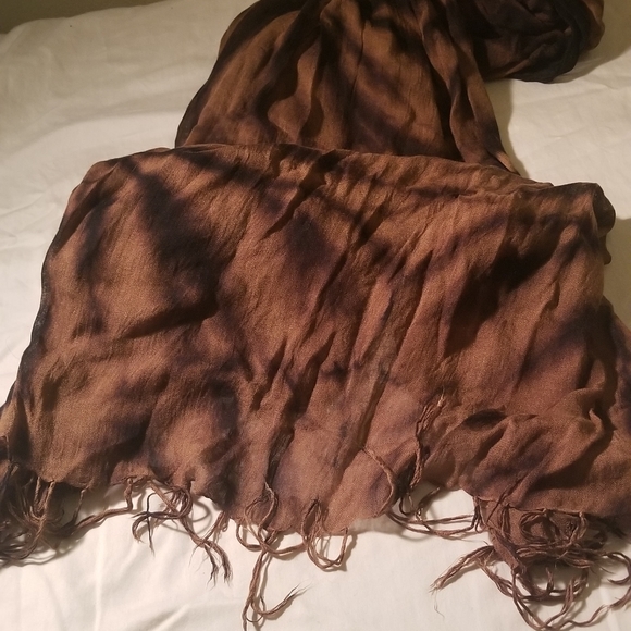 🖤Tie Dye Scarf! - Picture 3 of 3
